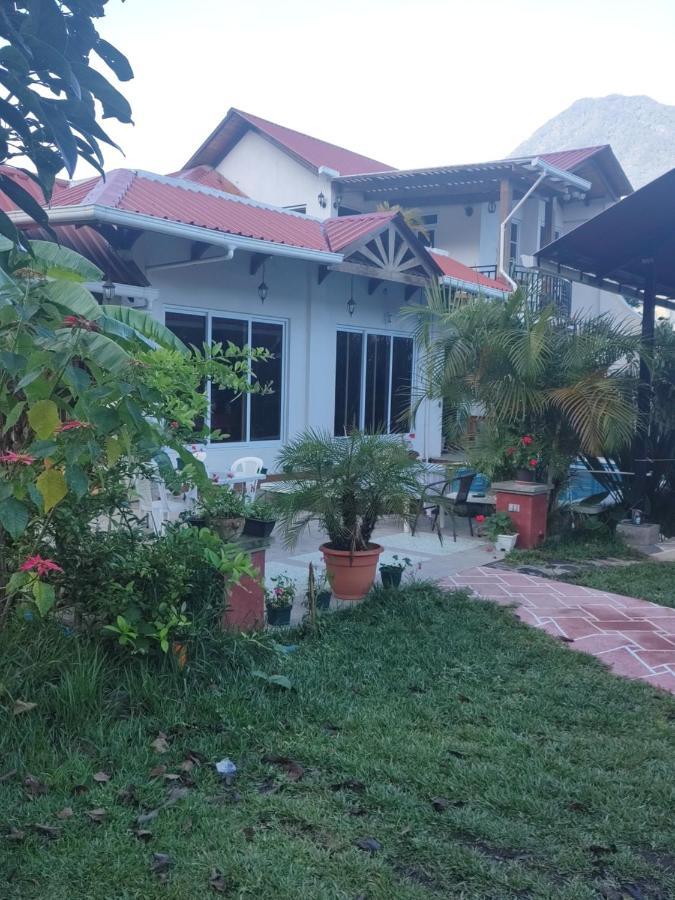 Hosteria Del Centro Santiago Atitlán 외부 사진